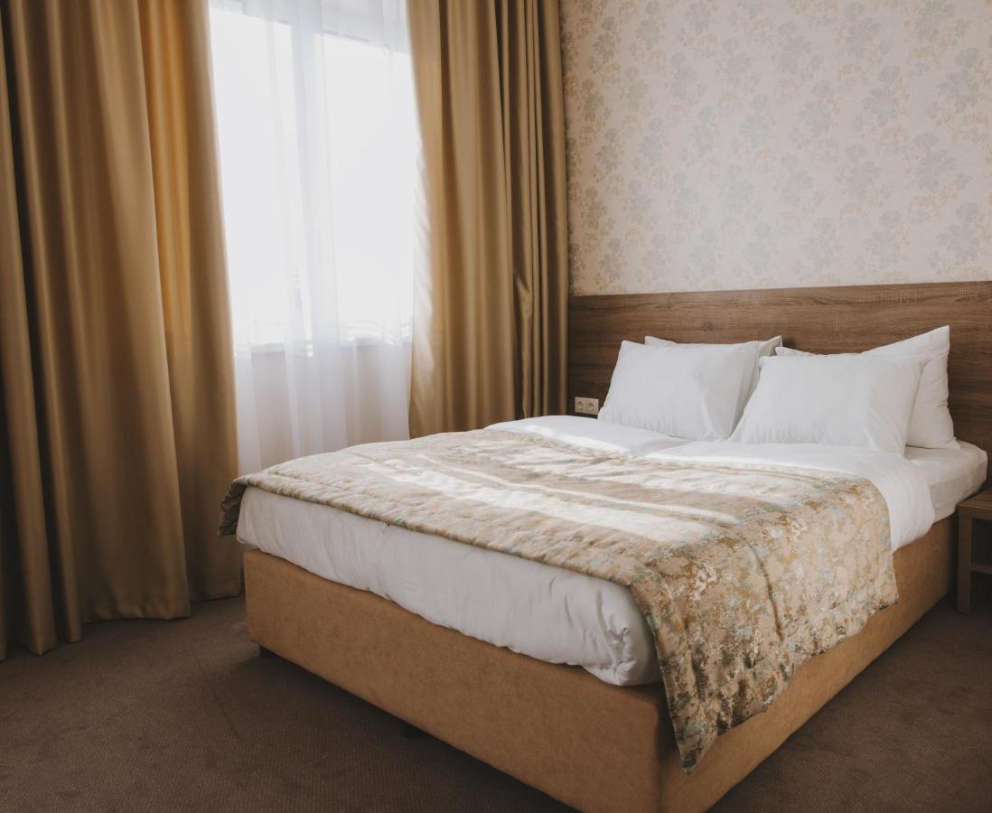 Hotel Alkor ตรุสคาเวตส์ ห้อง รูปภาพ